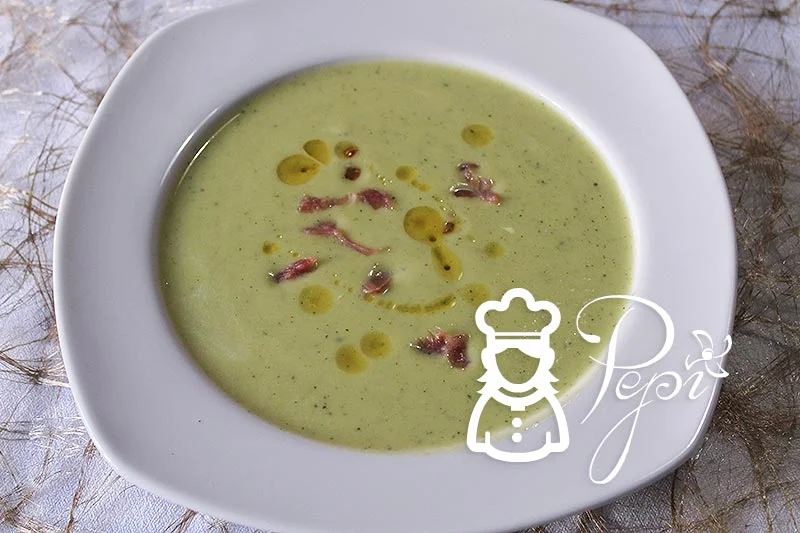 Crema de calabacín y coliflor
